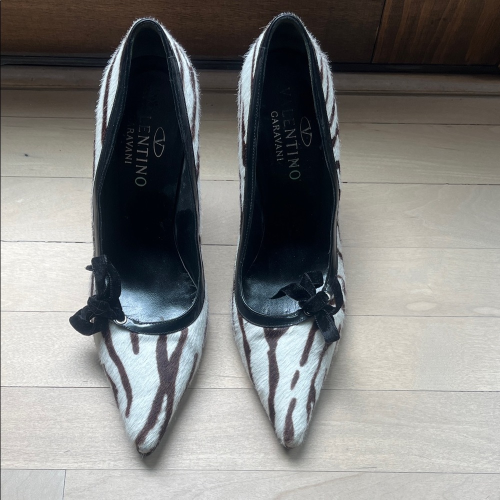 Valentino Garavani Zebra Print Heels with Black Bow 38